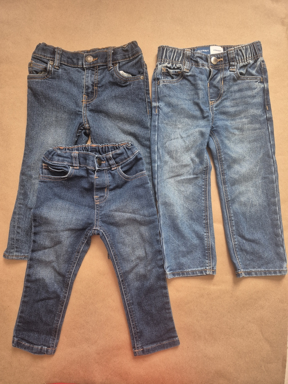 Lote de 3 Jeans de Mezclilla para Niño / Niña (Varios tonos y estilos) 2T
